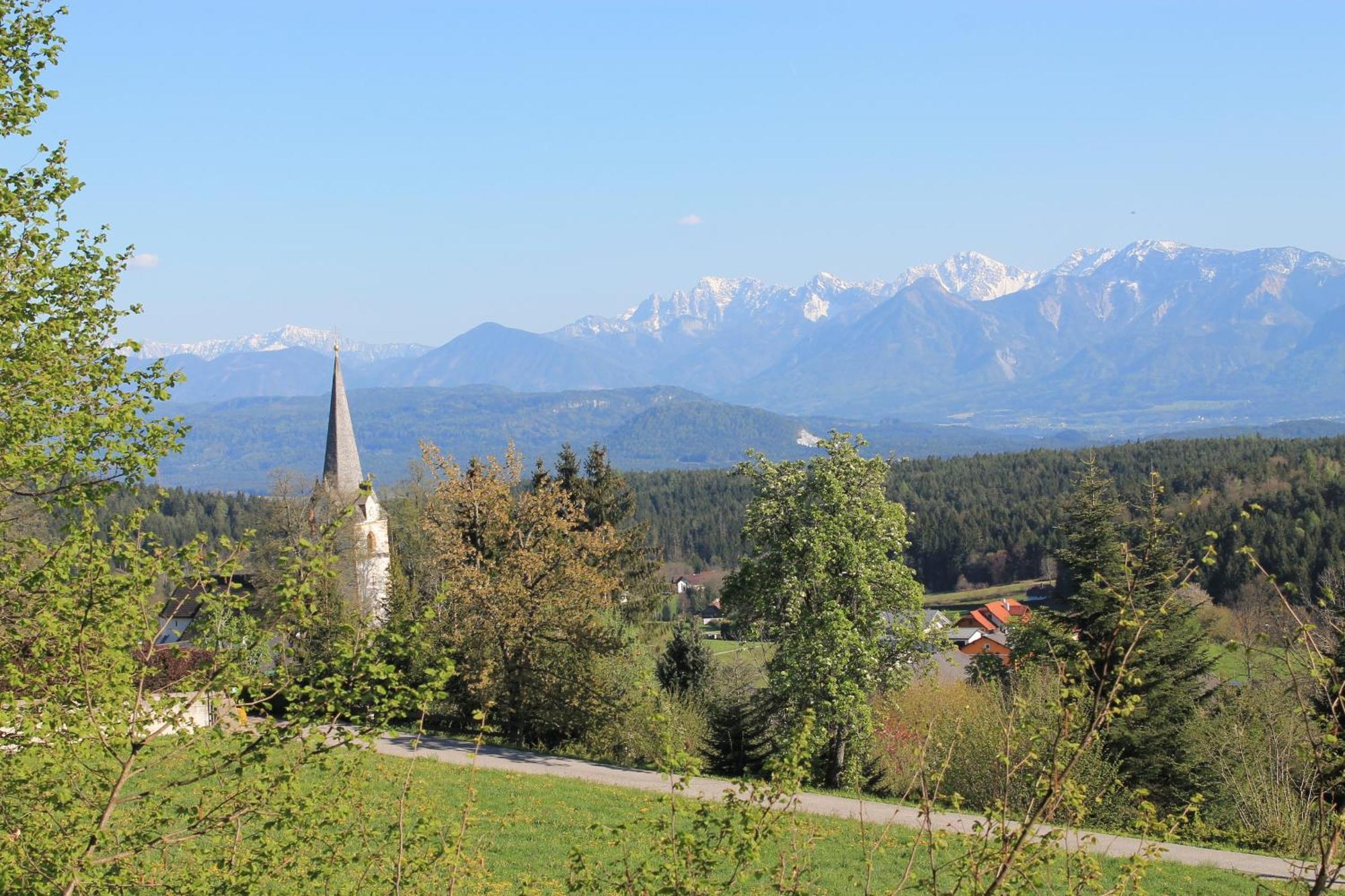 Gaestehaus Groeblacher Köstenberg Exteriör bild